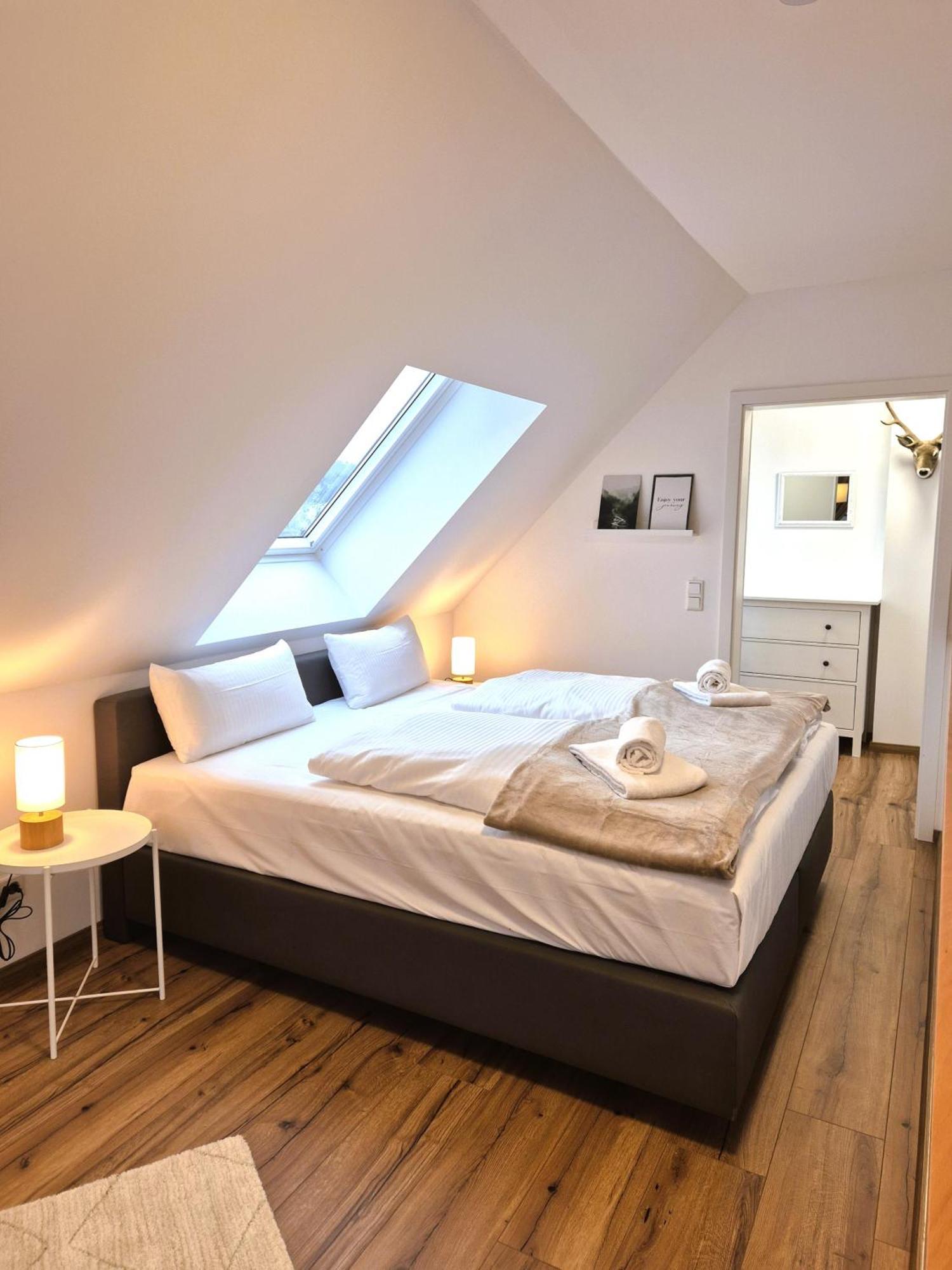 Apartment 21133 *